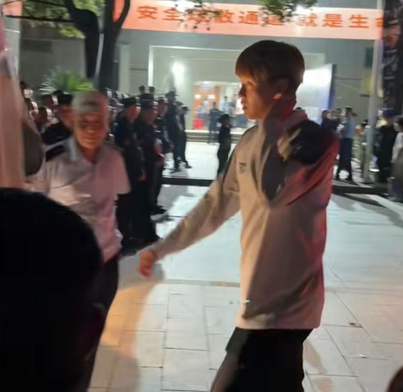 专业bw西汉姆联服务